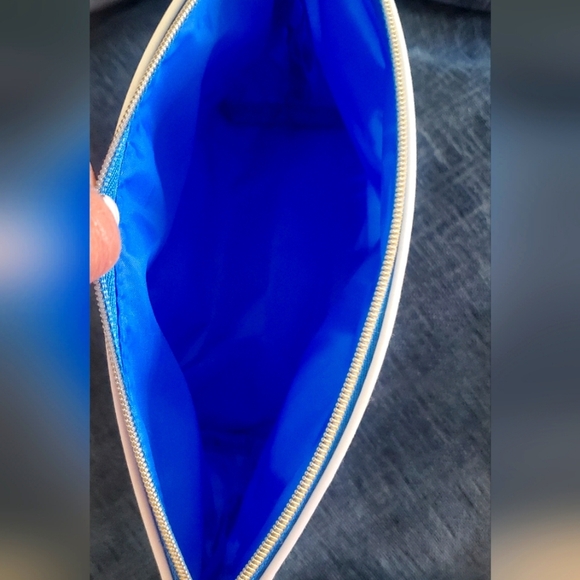 💚5/$25 Estee Lauder Large Blue &  White Floral Makeup Bag Cosmetic Pouch New - Picture 4 of 6